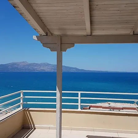 Sea Front Penthouse Appartamento *