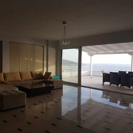 Sea Front Penthouse Apartment *